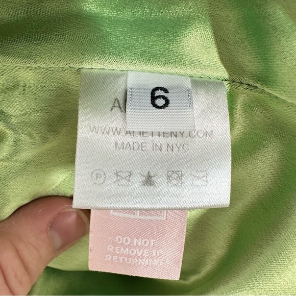 Aliette Green Silk Bralette‎ Smocked Top Sweetheart Neon Green Party Club Sexy - Picture 5 of 6